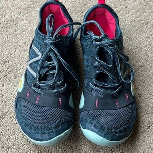 New Balance Minimus Athletic Women's Shoes size 9